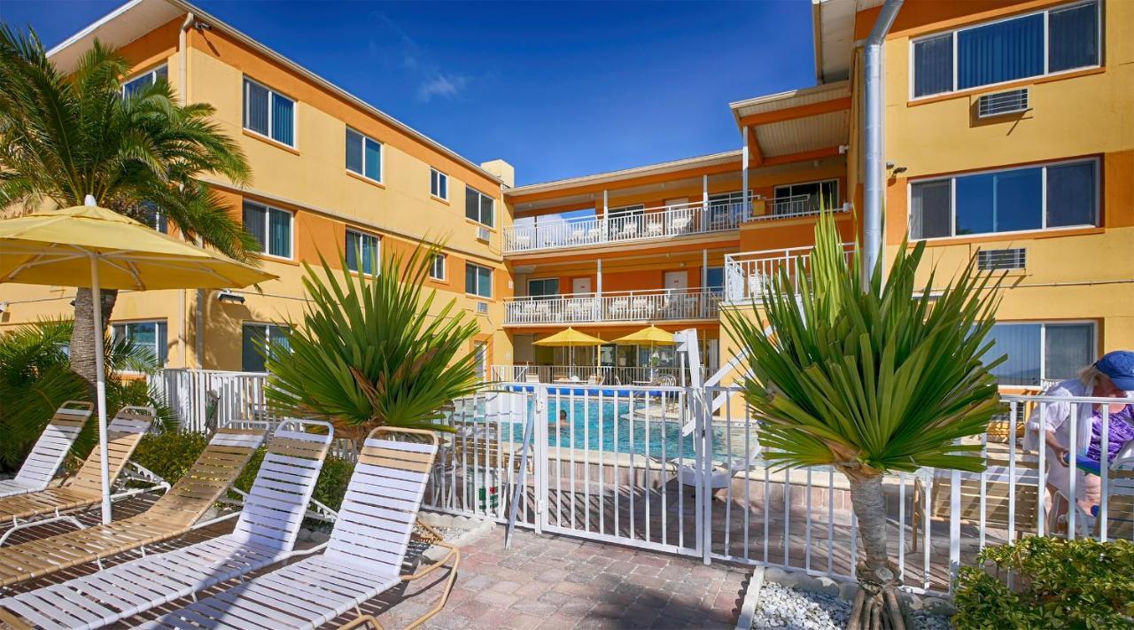 Page Terrace Beachfront Hotel 圣徒皮特海滩 外观 照片