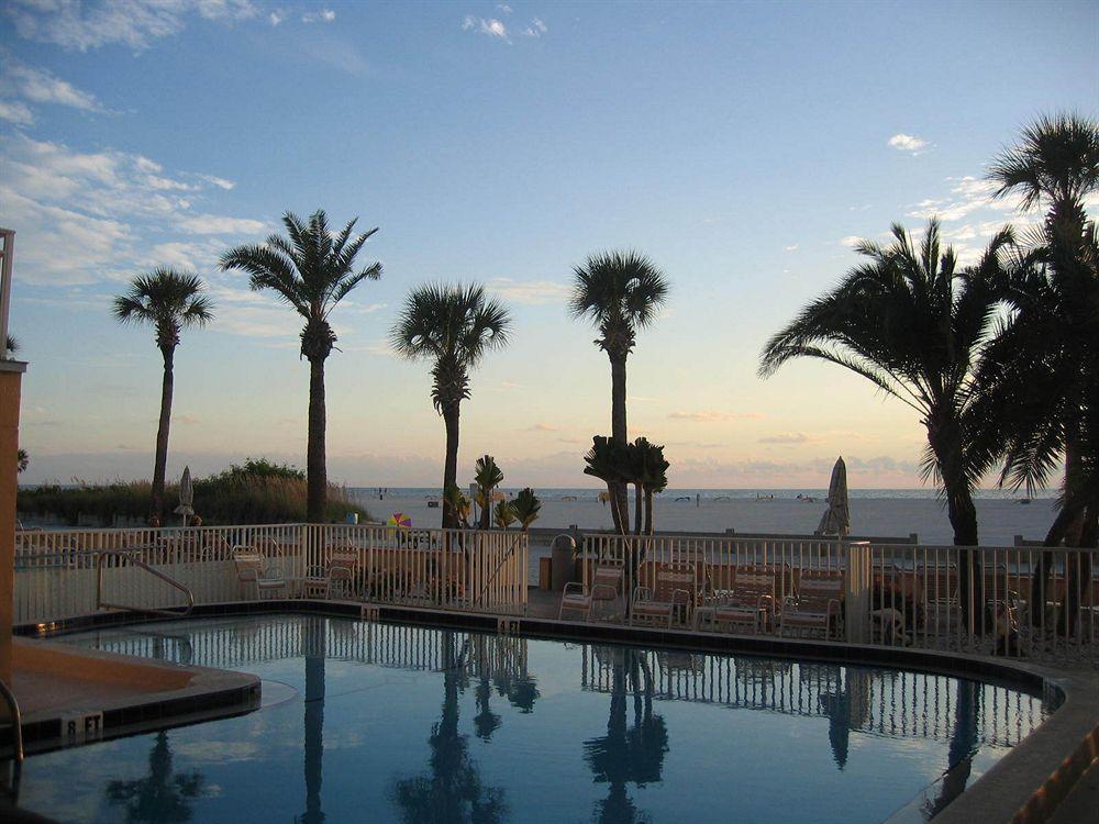 Page Terrace Beachfront Hotel 圣徒皮特海滩 外观 照片
