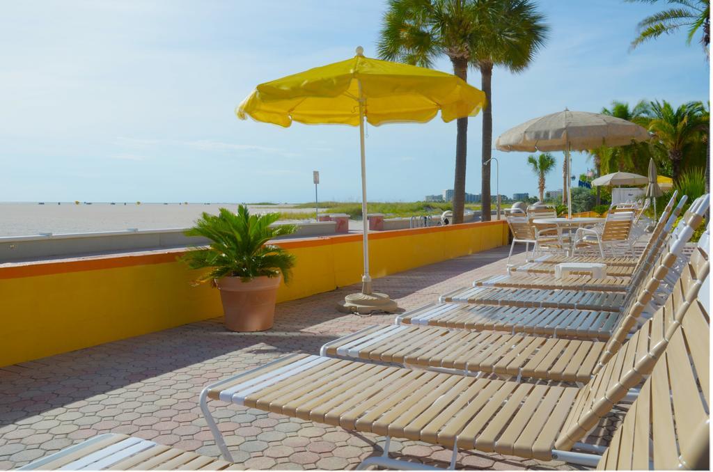 Page Terrace Beachfront Hotel 圣徒皮特海滩 外观 照片
